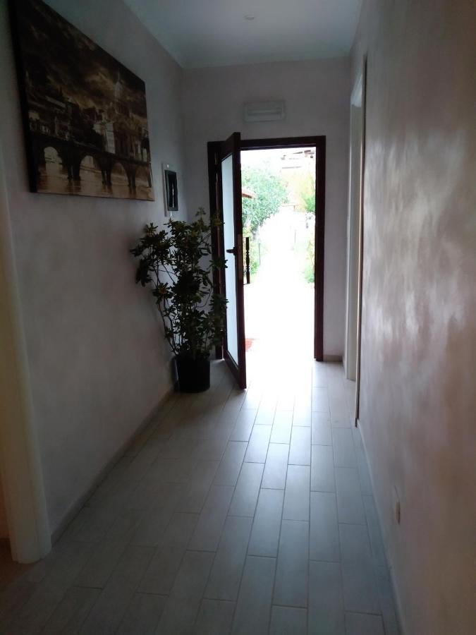 Rosilienza Suites Private Spa, Patio Garden Free Trasfer To & From Airport Φιουμιτσίνο Εξωτερικό φωτογραφία