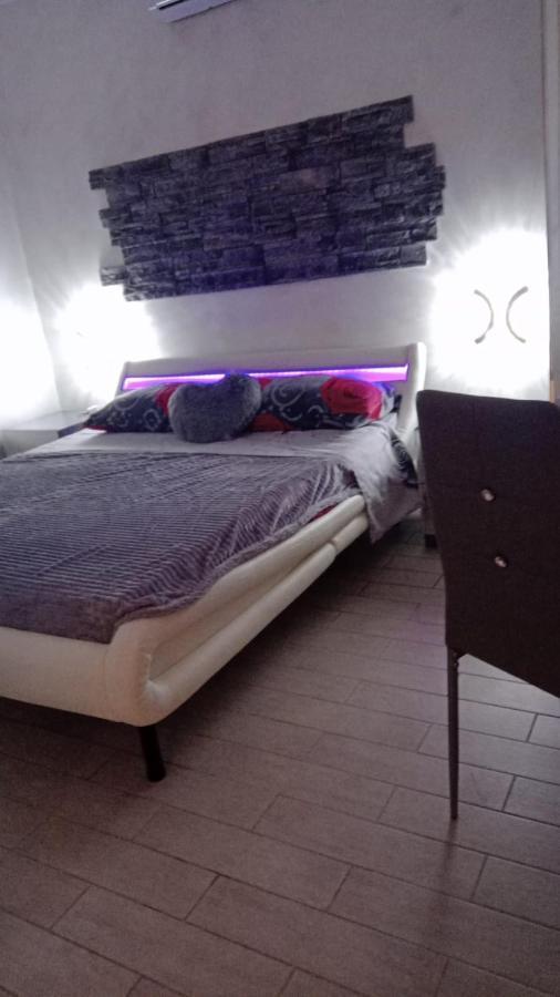 Rosilienza Suites Private Spa, Patio Garden Free Trasfer To & From Airport Φιουμιτσίνο Εξωτερικό φωτογραφία