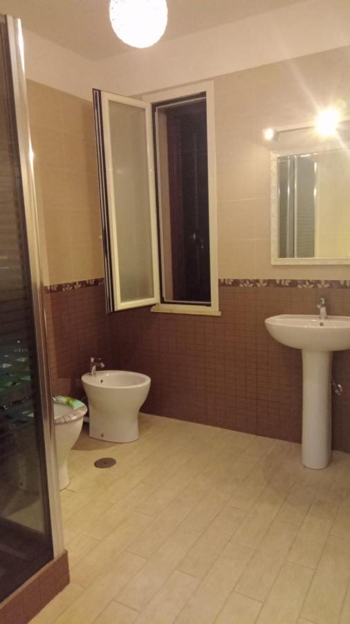 Rosilienza Suites Private Spa, Patio Garden Free Trasfer To & From Airport Φιουμιτσίνο Εξωτερικό φωτογραφία