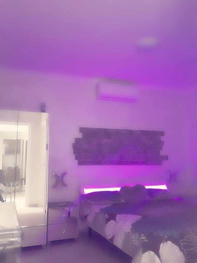 Rosilienza Suites Private Spa, Patio Garden Free Trasfer To & From Airport Φιουμιτσίνο Εξωτερικό φωτογραφία