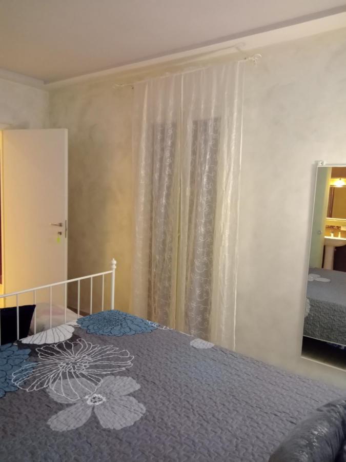Rosilienza Suites Private Spa, Patio Garden Free Trasfer To & From Airport Φιουμιτσίνο Εξωτερικό φωτογραφία